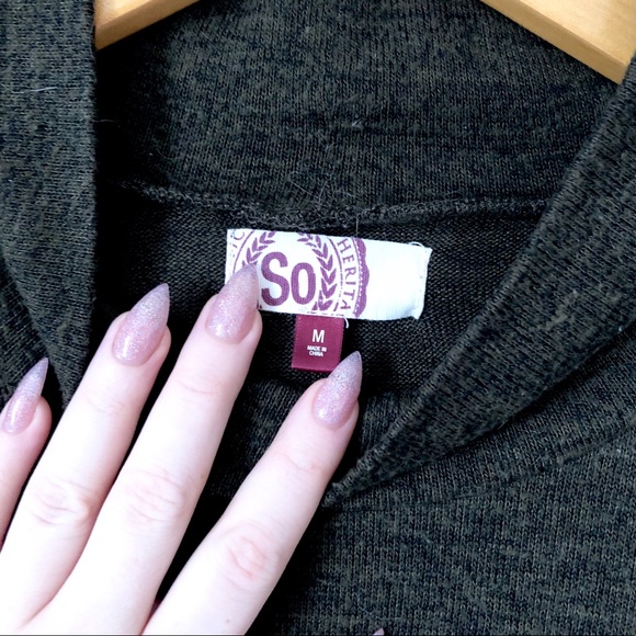 💚 Dark Green Cropped Mock Turtleneck Sweater - Picture 3 of 5